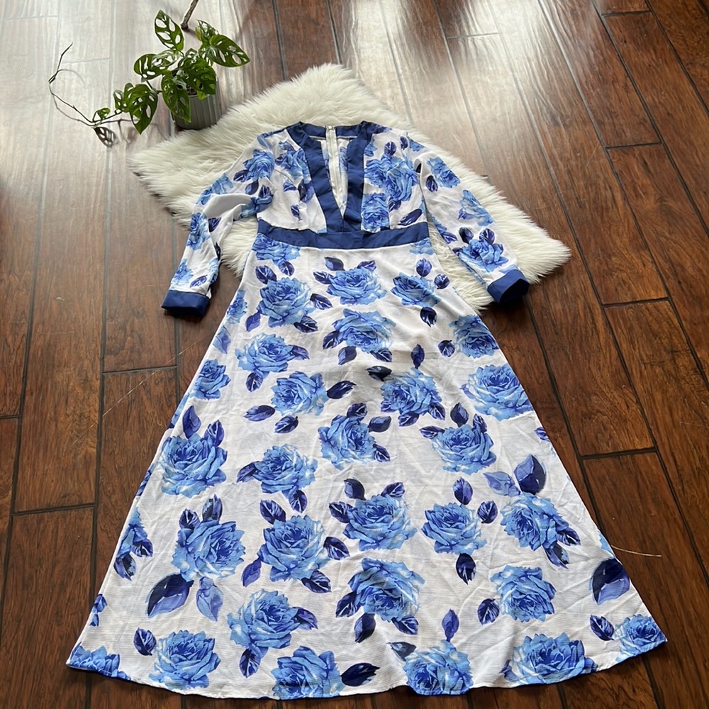 Gorgeous floral maxi dress